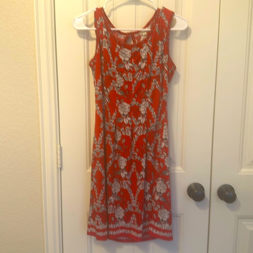 Max Studio Midi With Keyhole Back Red With White Roses. Perfect For Summer.
